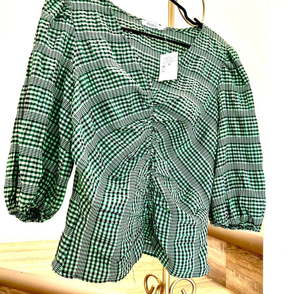 Ricky’s cutest green plaid top size Small